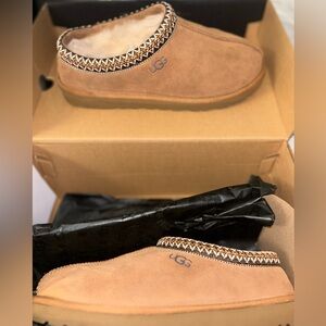 UGG Chestnut Tasman Slipper ✨ ✨✨